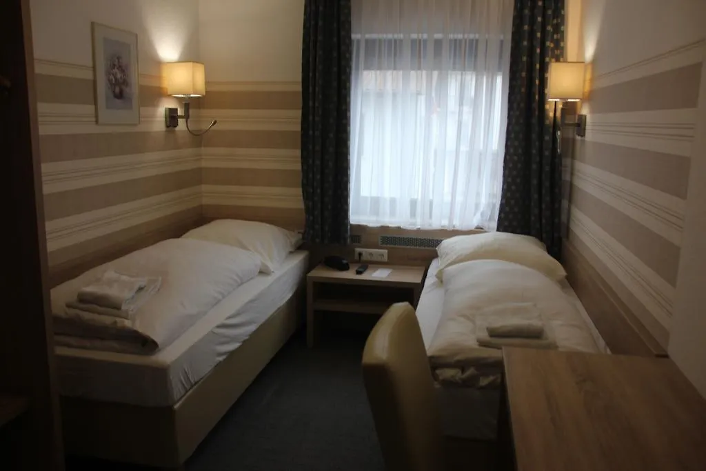 Airport-Hotel Zum Taubengrund Kelsterbach 0*,  Germany